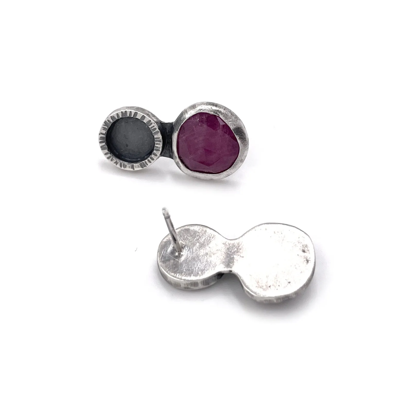 Frame Studs, Ruby