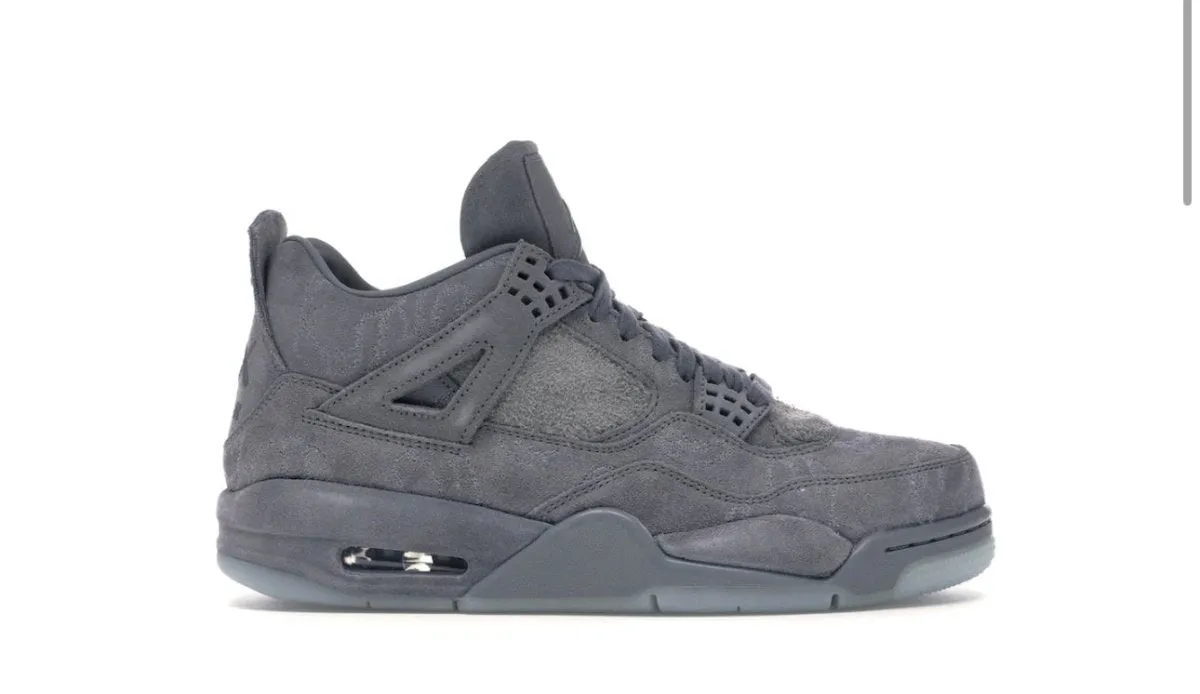 Jordan 4 Retro Kaws